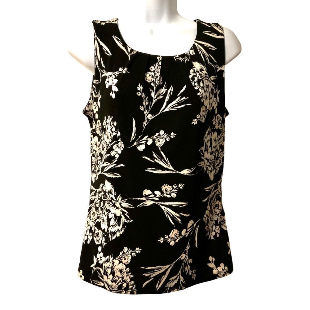 Ricki’s Floral Sleeveless Blouse